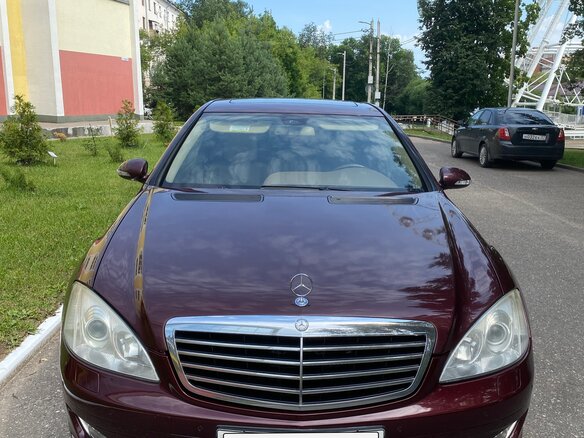 2006 Mercedes-Benz S-Класс 350 Long V (W221), красный, 799000 рублей - вид 2