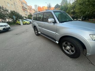 2011 Mitsubishi Pajero IV, серебристый, 1850000 рублей, вид 4