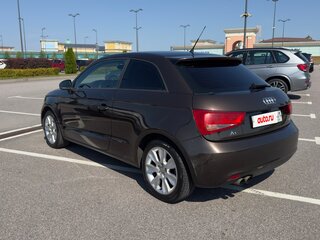 2011 Audi A1 I (8X), коричневый, 850000 рублей, вид 4