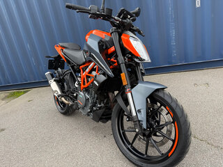 2023 KTM 390 Duke, красный, 550000 рублей, вид 3