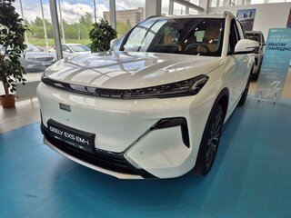 2026 Geely EX5 Гибрид EM-R, белый, 3829990 рублей, вид 1