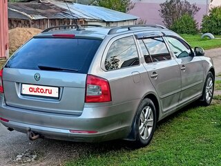 2010 Skoda Octavia II (A5) Рестайлинг, серый, 800000 рублей, вид 3