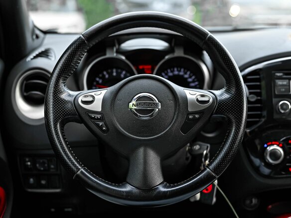 2011 Nissan Juke I, чёрный - вид 5