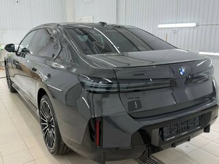 2026 BMW 7 серии 740 xDrive VII (G70) Рестайлинг, серый, 27300000 рублей, вид 2