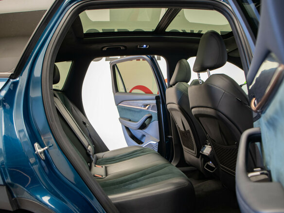 2023 Geely Monjaro I, синий, 2889000 рублей - вид 33