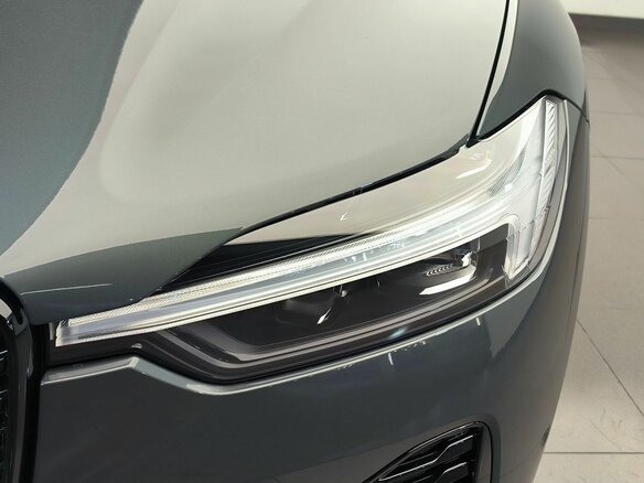 2026 Volvo XC60 II Рестайлинг 2, серый, 8600000 рублей - вид 6