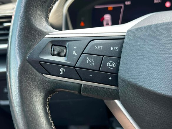 2023 SEAT Leon IV, пурпурный - вид 11