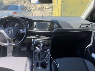 2019 Volkswagen Jetta 8-speed VII, серебристый, 1530000 рублей, вид 4