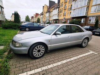 1998 Audi A8 I (D2), серебристый, 380000 рублей, вид 4