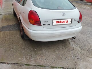 2001 Toyota Corolla VIII (E110) Рестайлинг, белый, 280000 рублей, вид 2