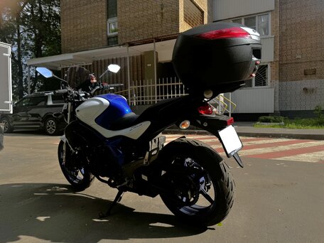 2013 Suzuki SFV 400 Gladius, синий, 399999 рублей, вид 5