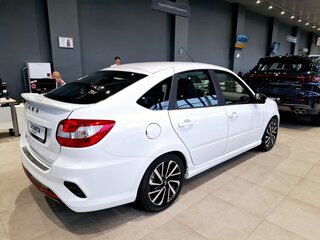 2025 Lada (ВАЗ) Granta Sport I Рестайлинг, белый, 1573000 рублей, вид 3