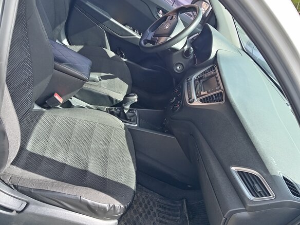 2021 Hyundai Solaris II Рестайлинг, серебристый, 1437000 рублей - вид 25