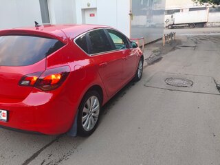 2011 Opel Astra J, красный, 615000 рублей, вид 4