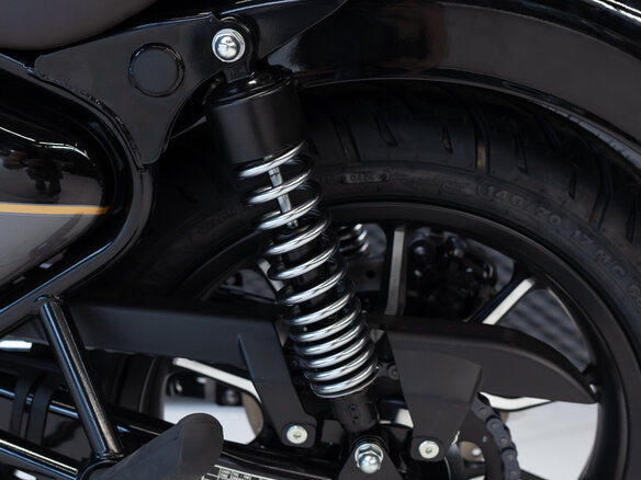 2026 Royal Enfield Meteor, чёрный, 528000 рублей - вид 10