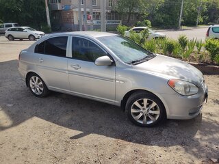 2008 Hyundai Verna II, серебристый, 550000 рублей, вид 2