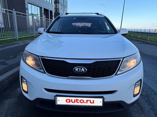 2017 Kia Sorento II Рестайлинг, белый, 1890000 рублей, вид 3