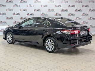 2021 Toyota Camry VIII (XV70) Рестайлинг, чёрный, 2299000 рублей, вид 4