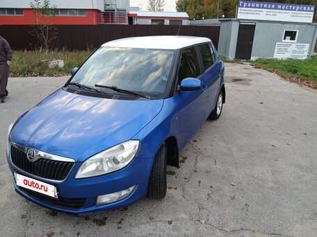 2013 Skoda Fabia II Рестайлинг, синий, 625000 рублей, вид 2