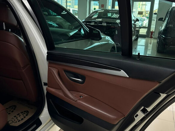 2011 BMW 5 серии 523i VI (F10/F11/F07), белый - вид 22