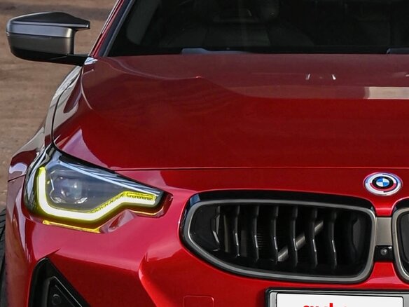 2022 BMW 2 серии M240i xDrive G42, красный, 6390000 рублей - вид 3