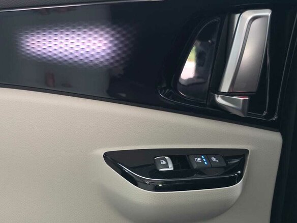 2020 Kia Carnival IV, белый, 2290000 рублей - вид 21