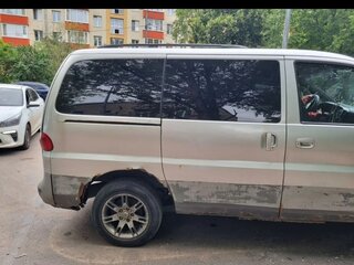 2001 Hyundai Starex I Рестайлинг, серебристый, 290000 рублей, вид 5