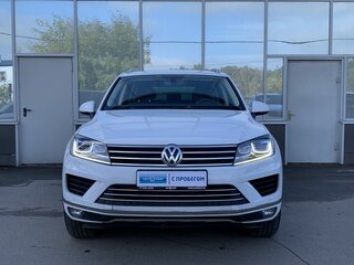 2017 Volkswagen Touareg II Рестайлинг, белый, 3249000 рублей, вид 2