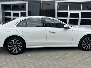 2026 Mercedes-Benz E-Класс 300 VI (W214, S214), белый, 10767000 рублей, вид 3