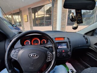 2008 Kia Ceed I, белый, 525000 рублей, вид 5