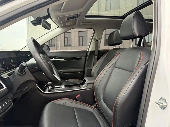 2023 Kia Seltos I Рестайлинг, белый, 1870000 рублей - вид 5