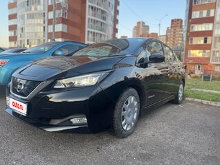 2017 Nissan Leaf II (ZE1), чёрный, 1599000 рублей, вид 2