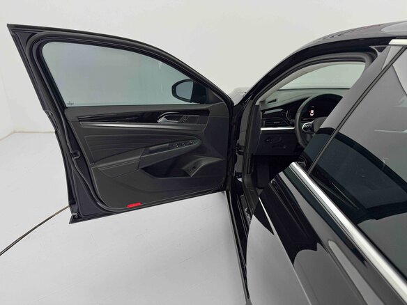 2023 Volkswagen Passat B8 Рестайлинг, чёрный, 1810000 рублей - вид 9