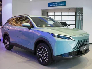 2026 Omoda C7, зелёный, 3099000 рублей, вид 2