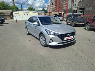 2021 Hyundai Solaris II Рестайлинг, серый, 1690000 рублей, вид 2