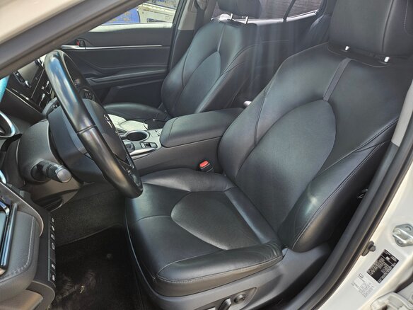 2021 Toyota Camry US Market VIII (XV70) Рестайлинг, белый, 3050000 рублей - вид 5