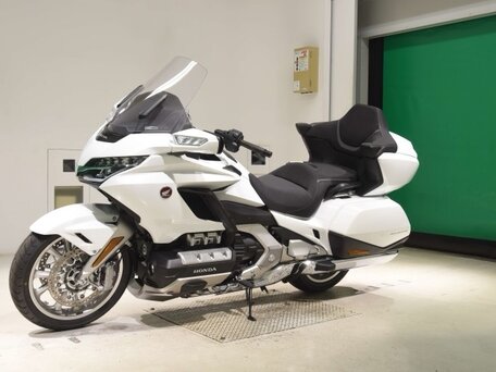 2026 Honda GL 1800 Gold Wing, белый, 3096000 рублей, вид 4