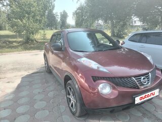 2014 Nissan Juke I, красный, 1150000 рублей, вид 3