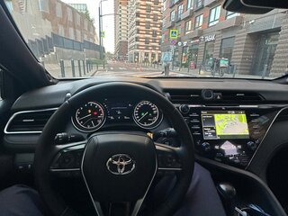 2019 Toyota Camry VIII (XV70), чёрный, 2470000 рублей, вид 5