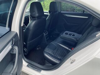 2013 Skoda Octavia III (A7), белый, 715000 рублей, вид 5