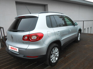 2011 Volkswagen Tiguan I, серебристый, 1370000 рублей, вид 2