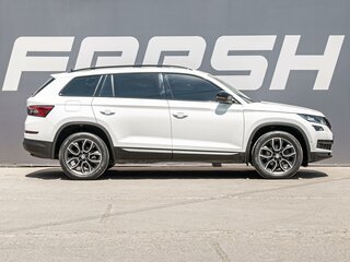 2019 Skoda Kodiaq I, белый, 3124000 рублей, вид 5