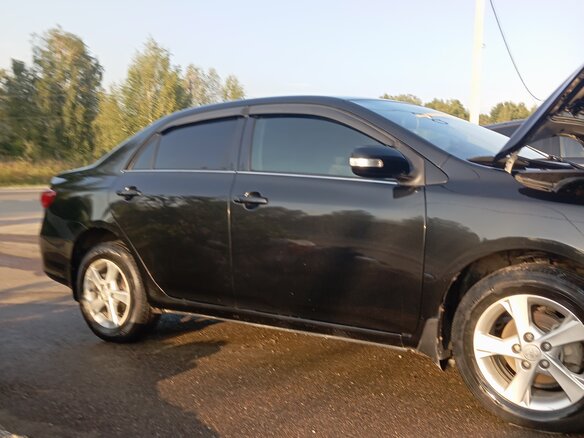 2012 Toyota Corolla X (E140, E150) Рестайлинг, чёрный, 1200000 рублей - вид 4