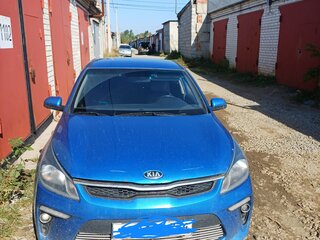 2018 Kia Rio IV, синий, 900000 рублей, вид 1