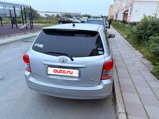 2010 Toyota Corolla Fielder X (E140, E150) Рестайлинг, серый, 600000 рублей, вид 3