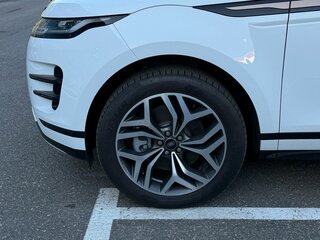 2025 Land Rover Range Rover Evoque L II Рестайлинг, белый, 5880000 рублей, вид 5