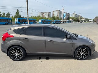 2013 Ford Focus III, серый, 970000 рублей, вид 4