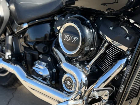 2018 Harley-Davidson Sport Glide, чёрный, 1400000 рублей, вид 4