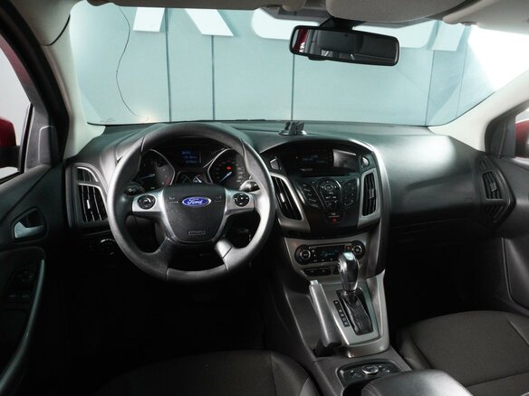 2014 Ford Focus III, красный, 1039000 рублей - вид 5
