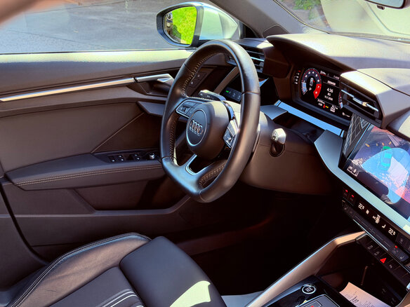 2023 Audi A3 35 TFSI Long IV (8Y), пурпурный, 2190000 рублей - вид 14